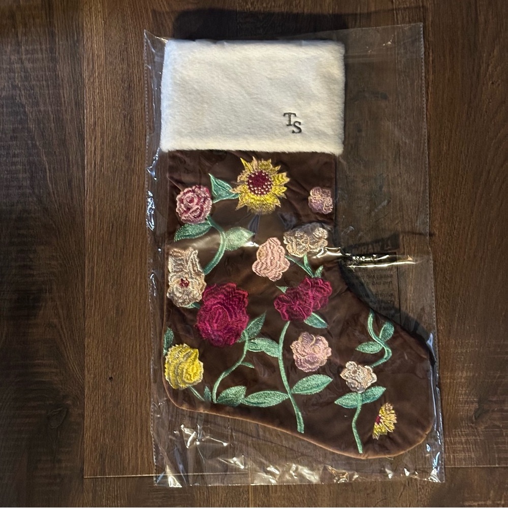 New NIP Taylor Swift Surprise Song Acoustic Piano Eras Tour Stocking Floral